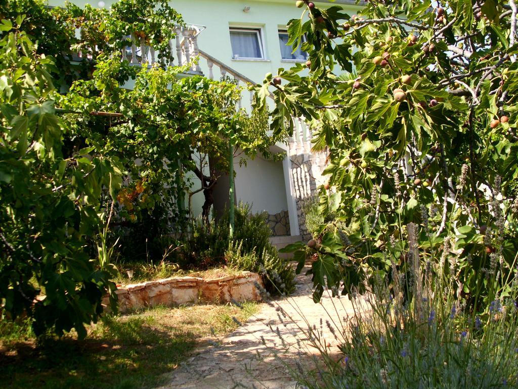 Olivera Apartments Pula Buitenkant foto